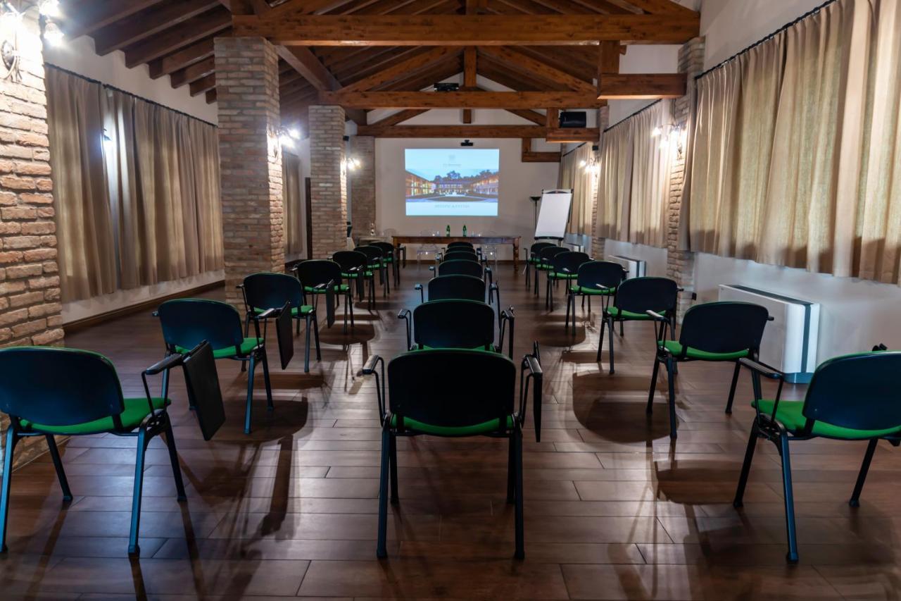 Antico Benessere Fara Gera dʼAdda Buitenkant foto